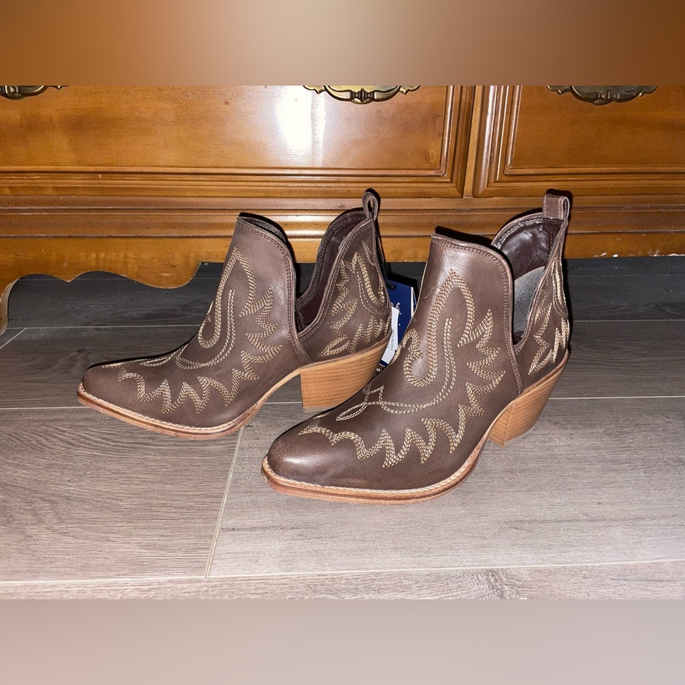 Myra Bag ankle boots